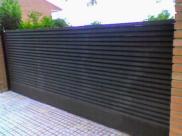 Reparación de Puertas de Garaje: Resolviendo Dudas y Averías Frecuentes
